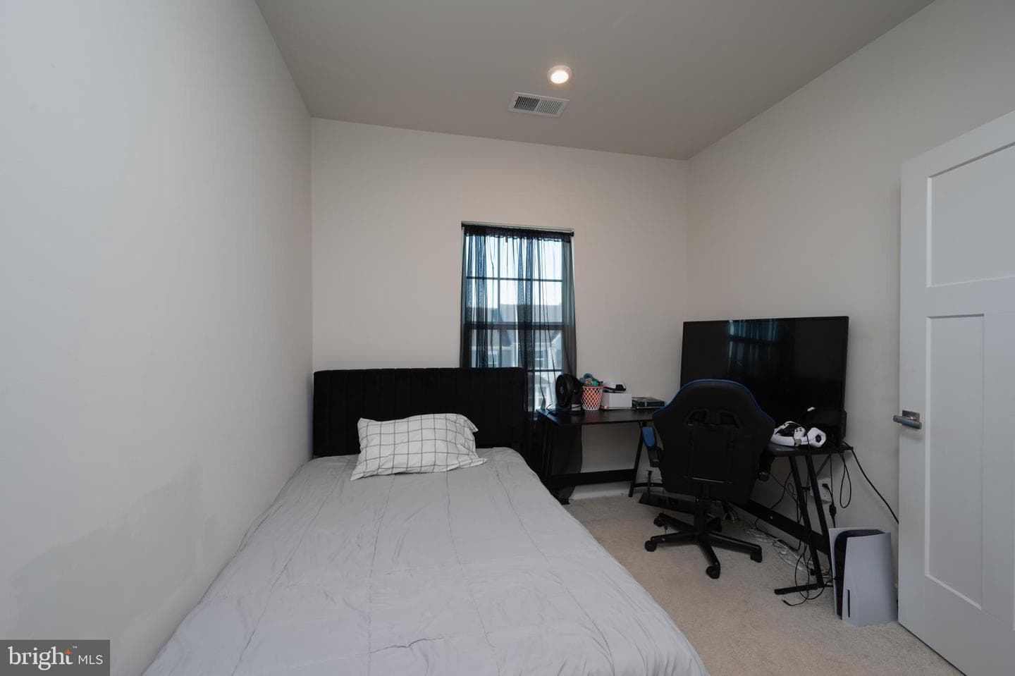 121 Chase Lane photo 25