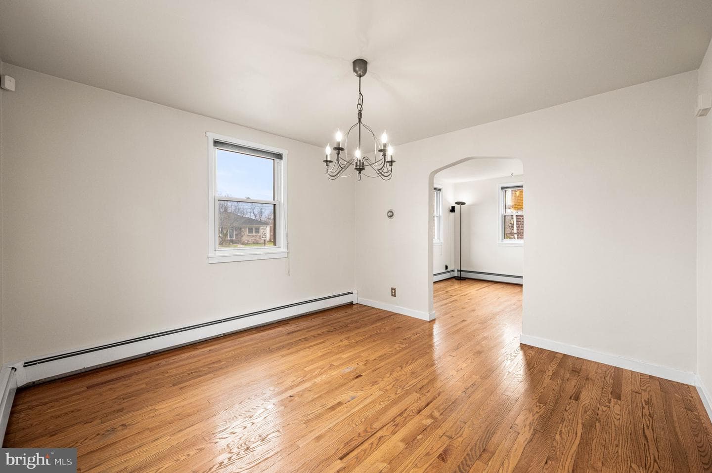 241 W King Street photo 9