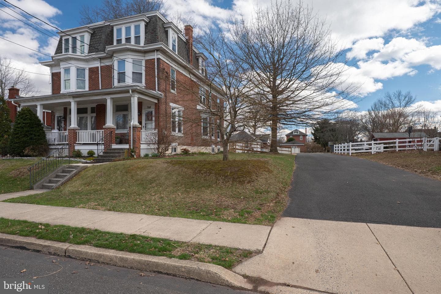768 Church Street photo 2