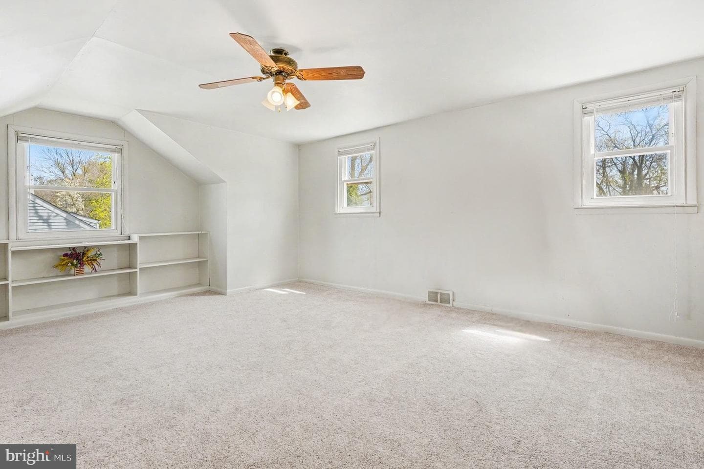 256 Woodlawn Drive photo 26