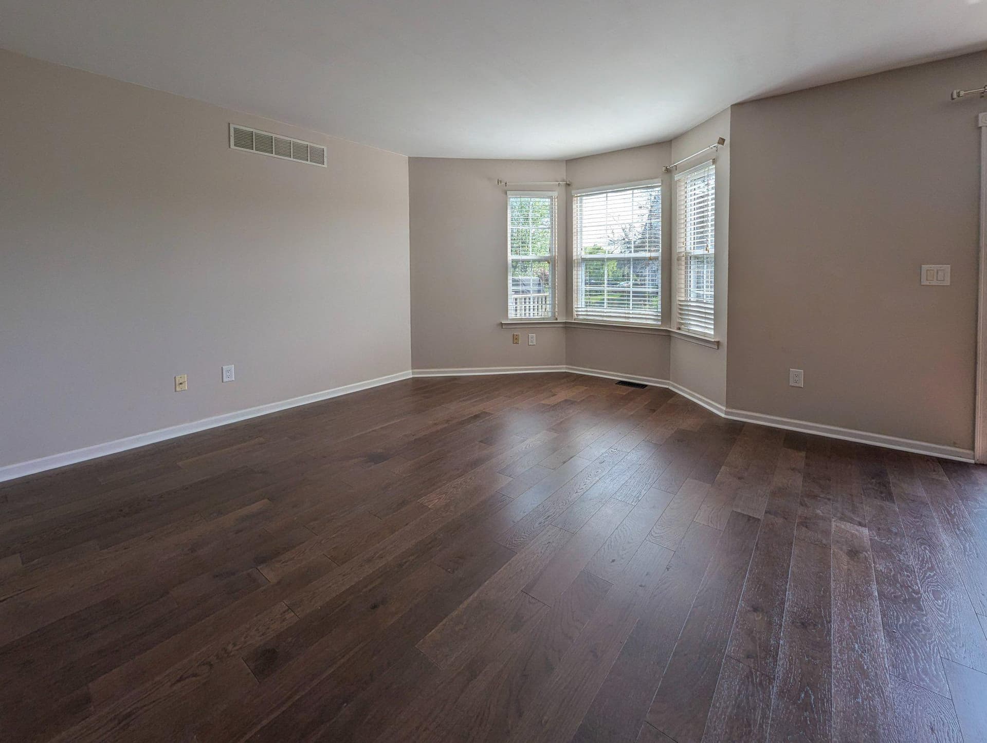 495 Berkshire Drive photo 9