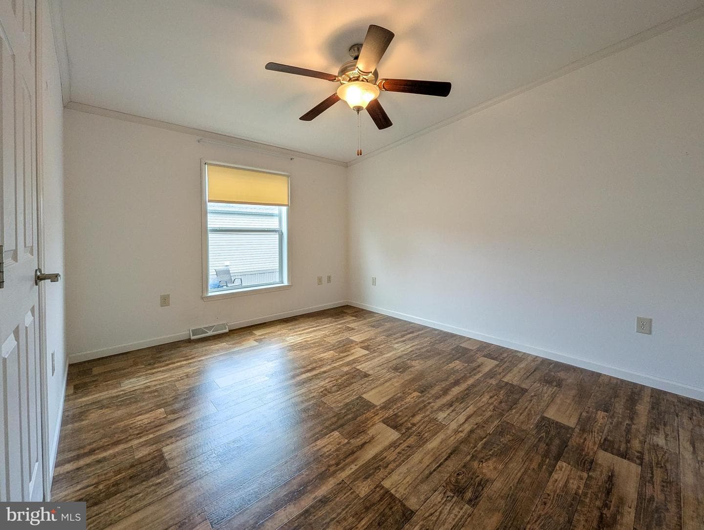 22 Holiday Avenue photo 13