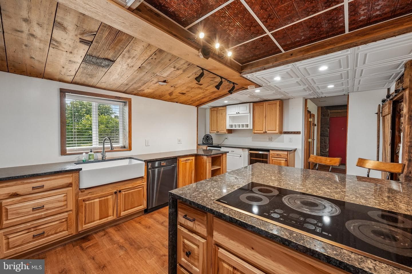 136 Souder Road photo 12