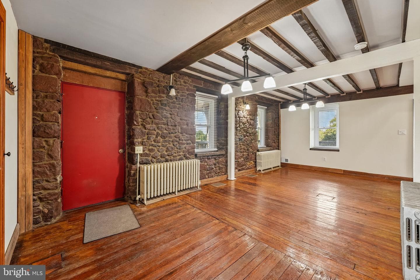 136 Souder Road photo 3