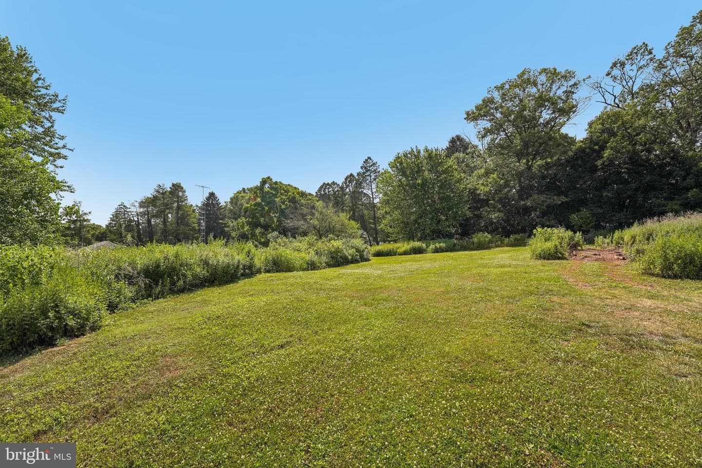 136 Souder Road photo 32