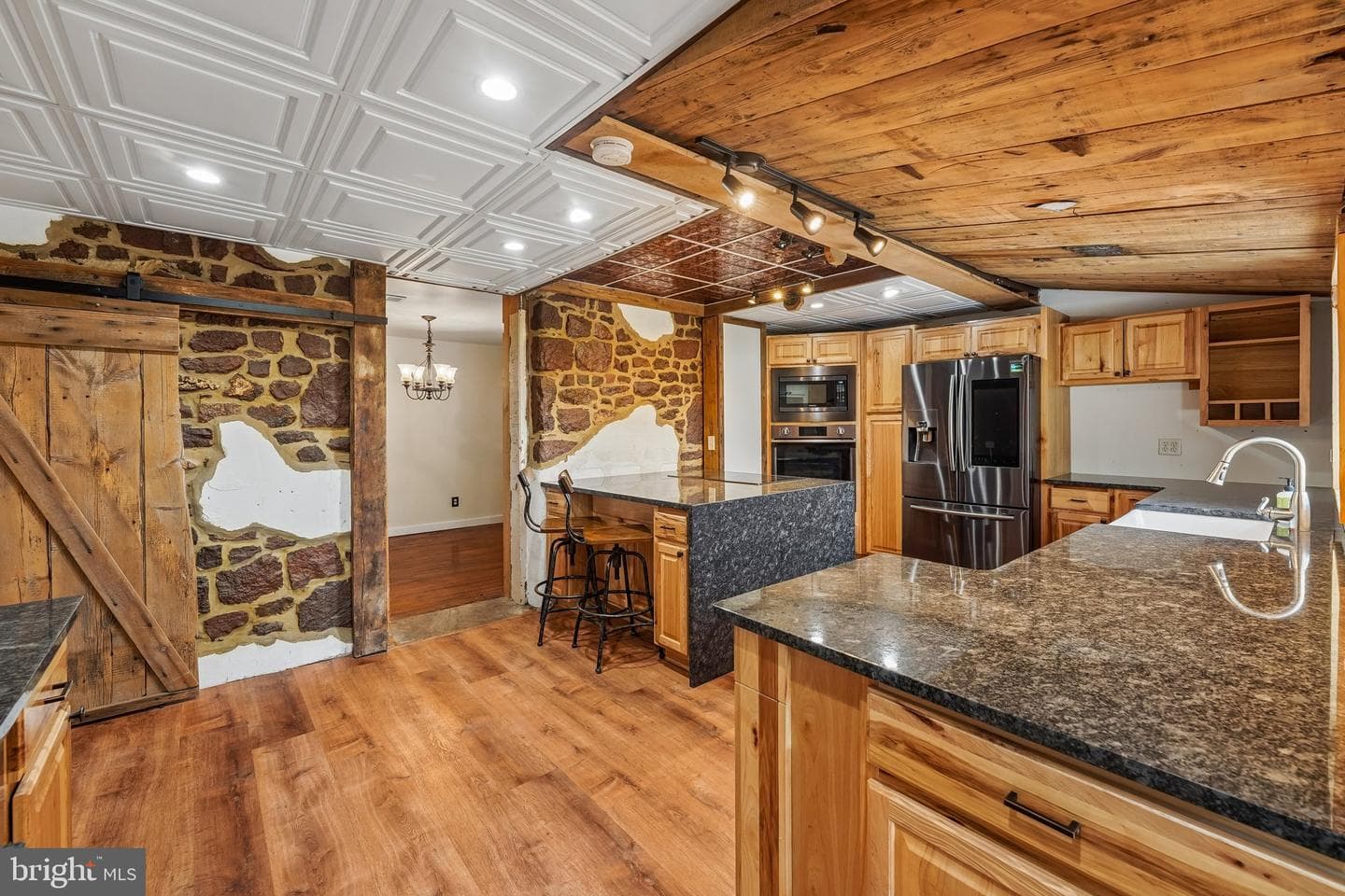 136 Souder Road photo 9