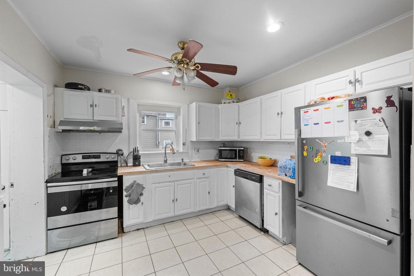 1009 Queen St photo 10