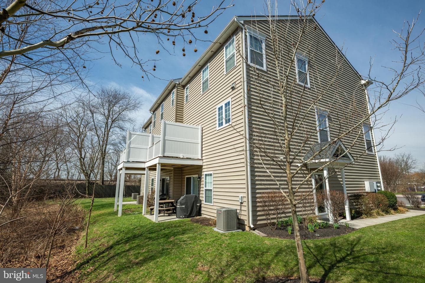 108 Arlington Lane photo 22