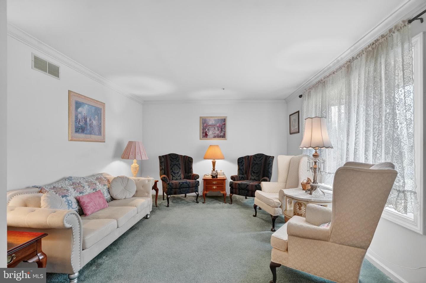 307 Sharon Court photo 3
