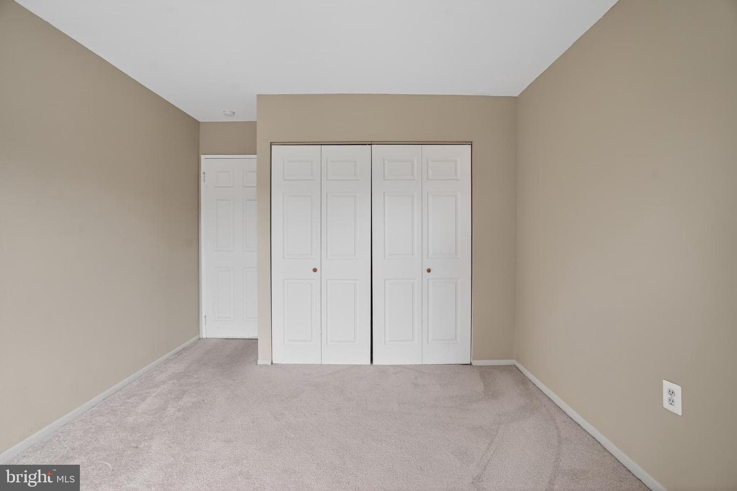 304 Middleton Place photo 25