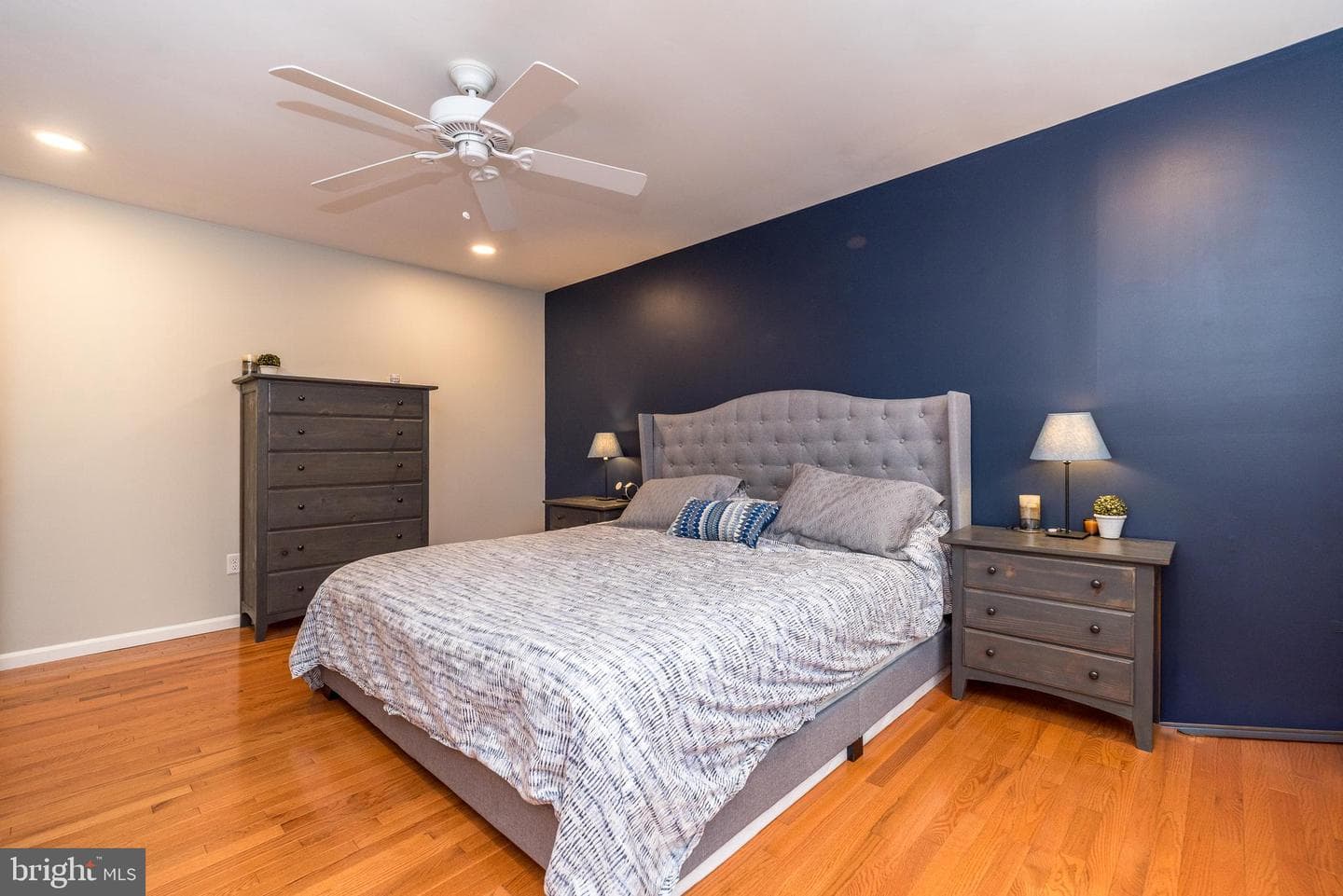 221 Stefan Place photo 35