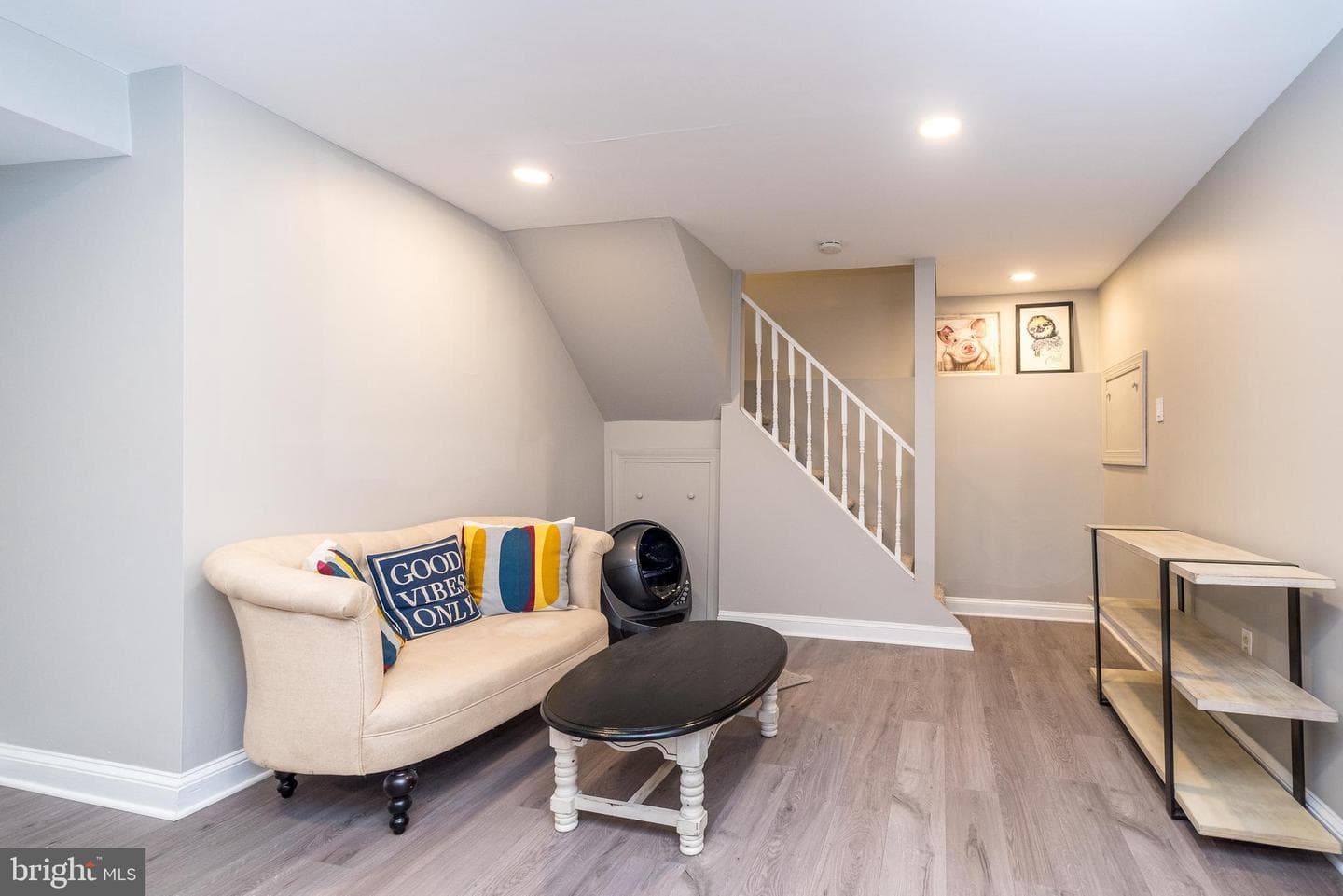 221 Stefan Place photo 54