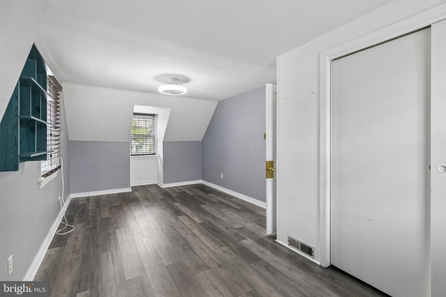 556 Anne Street photo 11