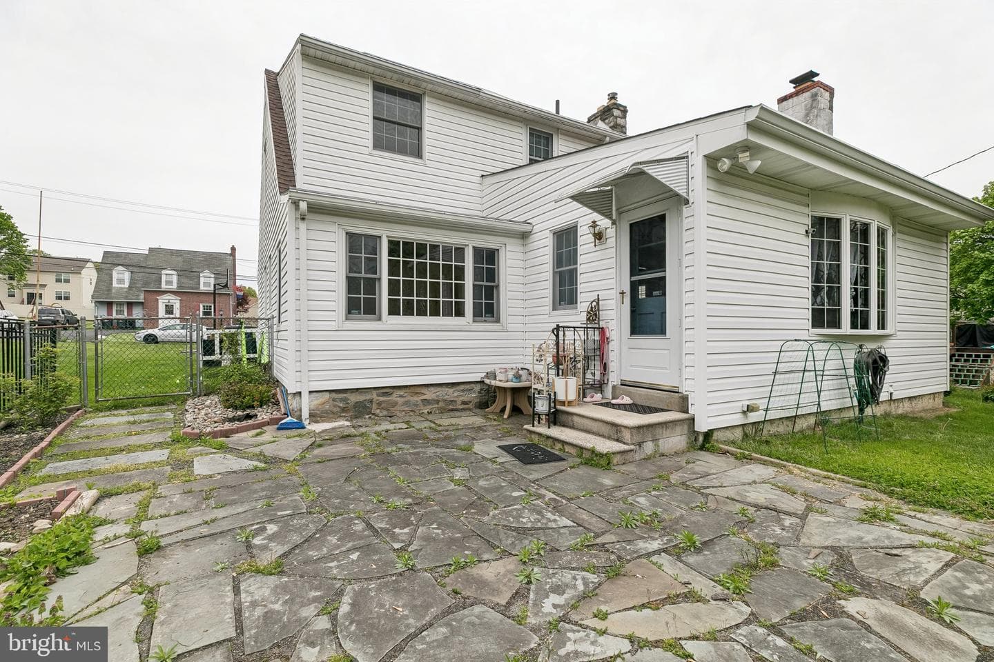 556 Anne Street photo 48