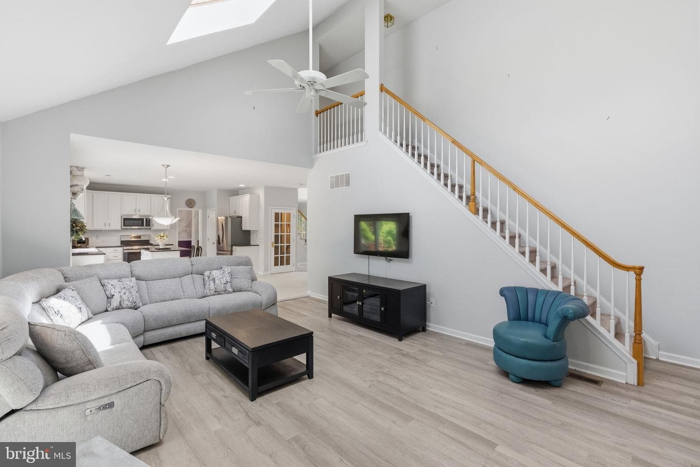 2111 Peregrine Circle photo 25