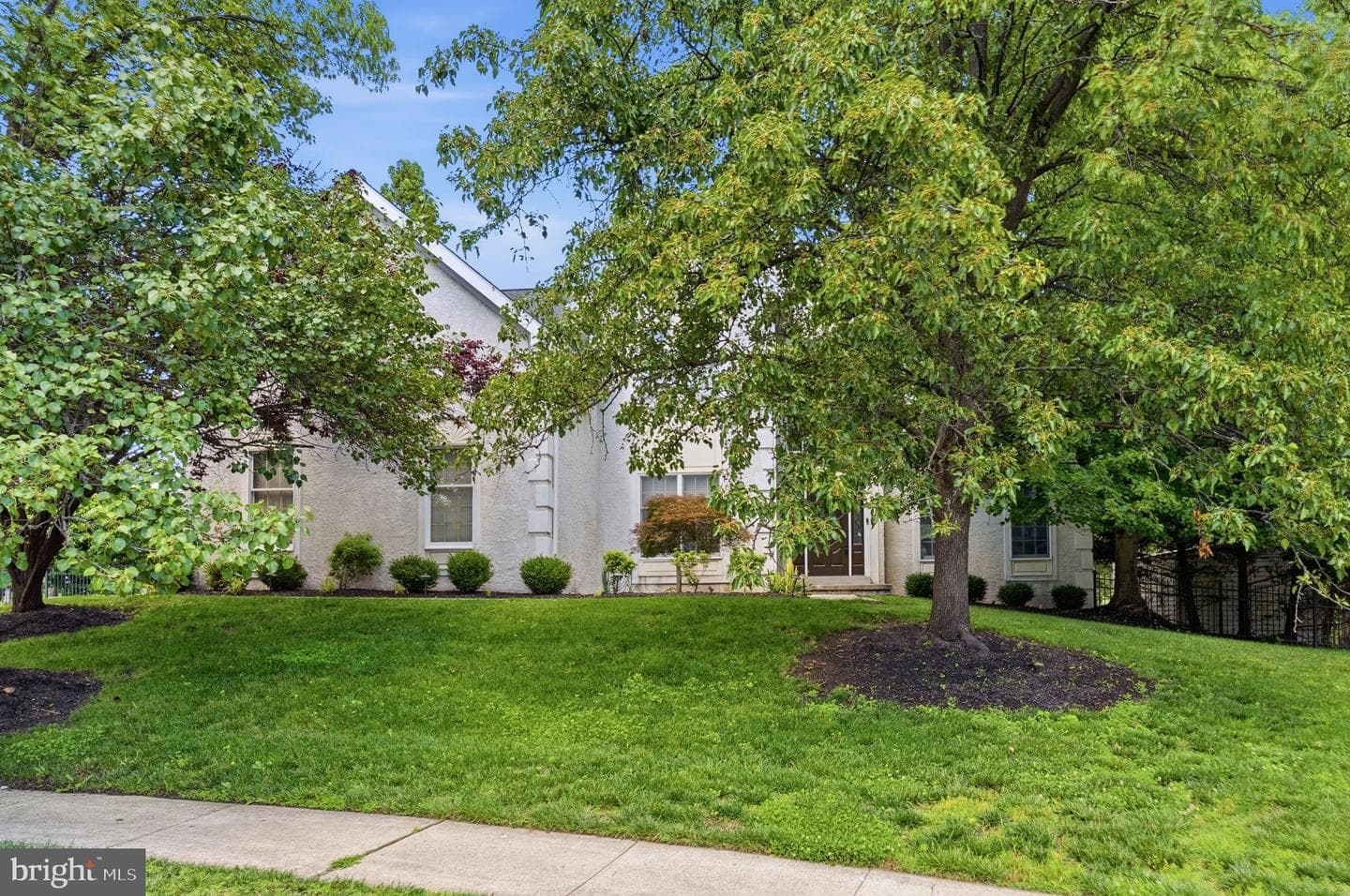 2111 Peregrine Circle photo 3