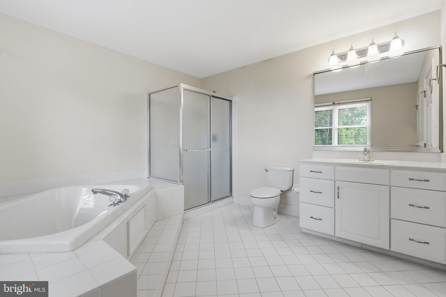 2111 Peregrine Circle photo 37