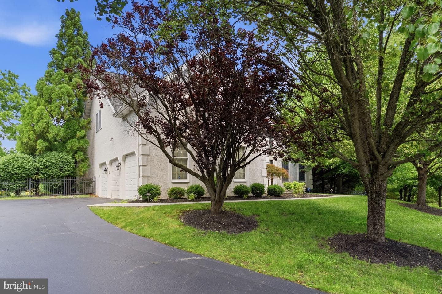 2111 Peregrine Circle photo 5