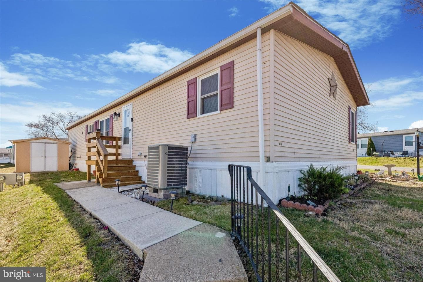 74 Longwood Place photo 16