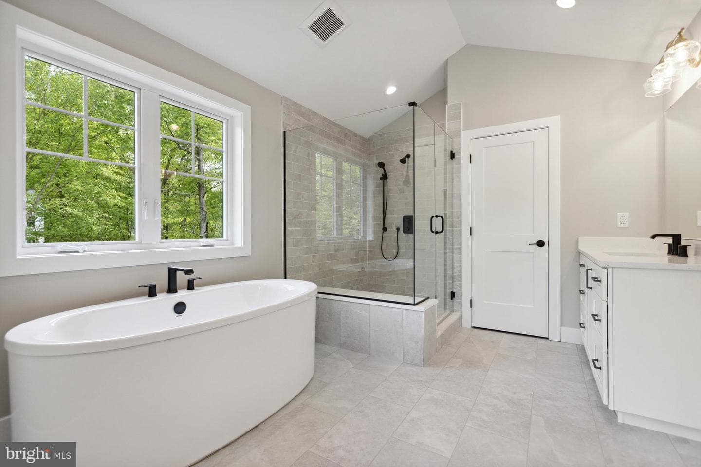 1080 Beech Hollow Road photo 16