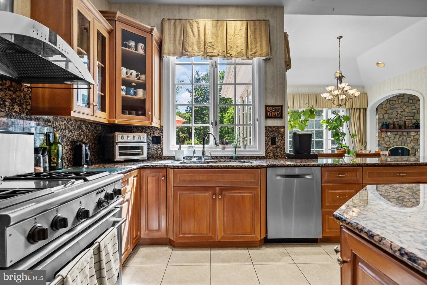 1049 Mckean Road photo 20