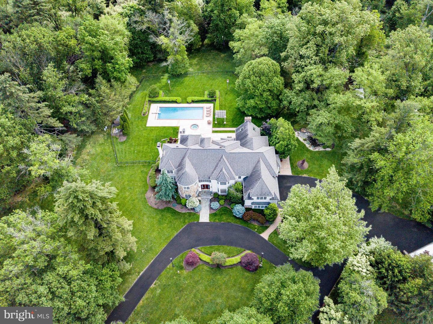 1049 Mckean Road photo 6