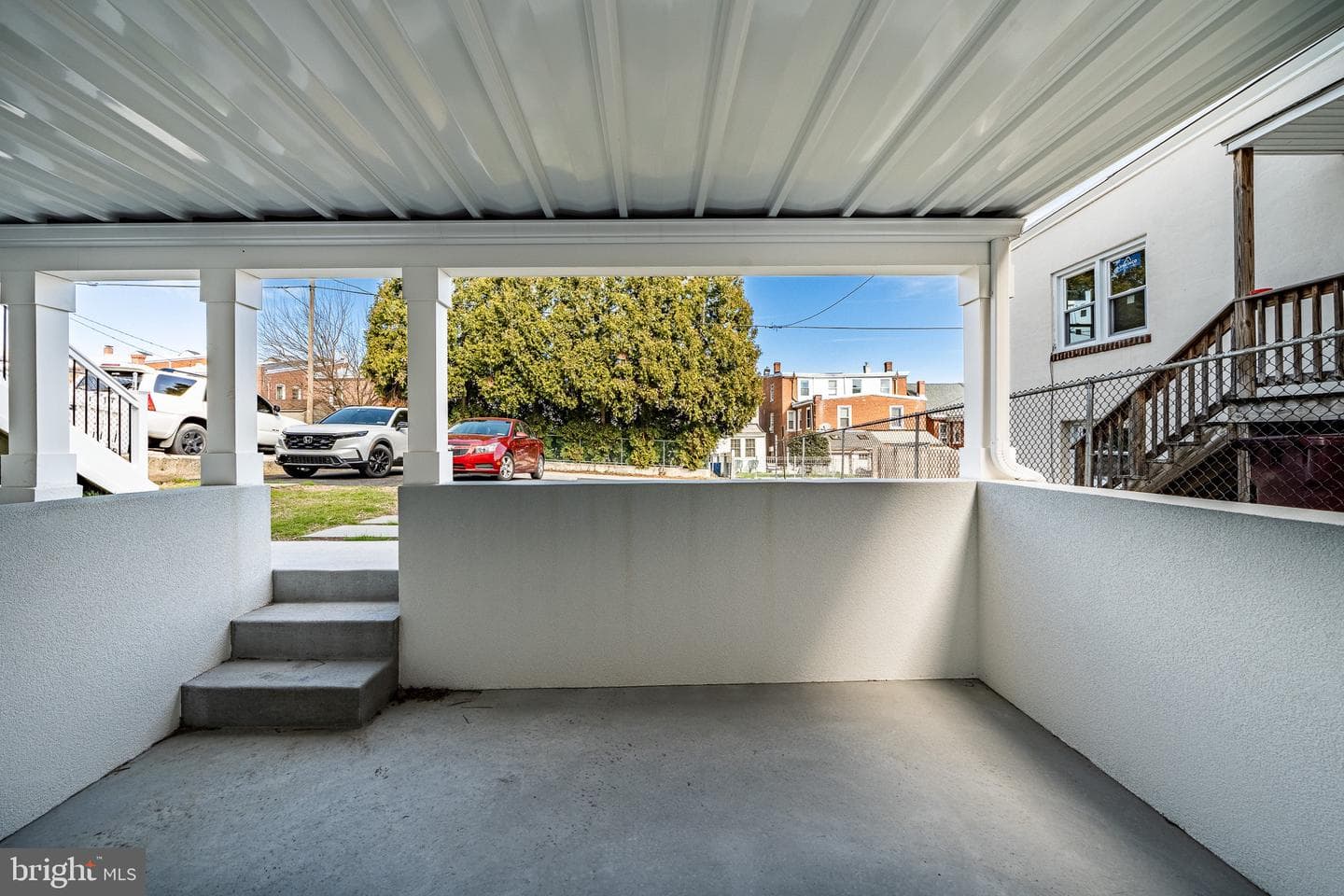 523 Grove Street photo 17