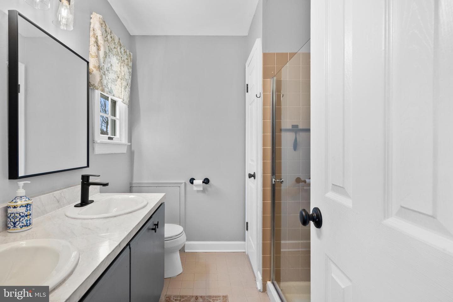 119 Chatham Place photo 18