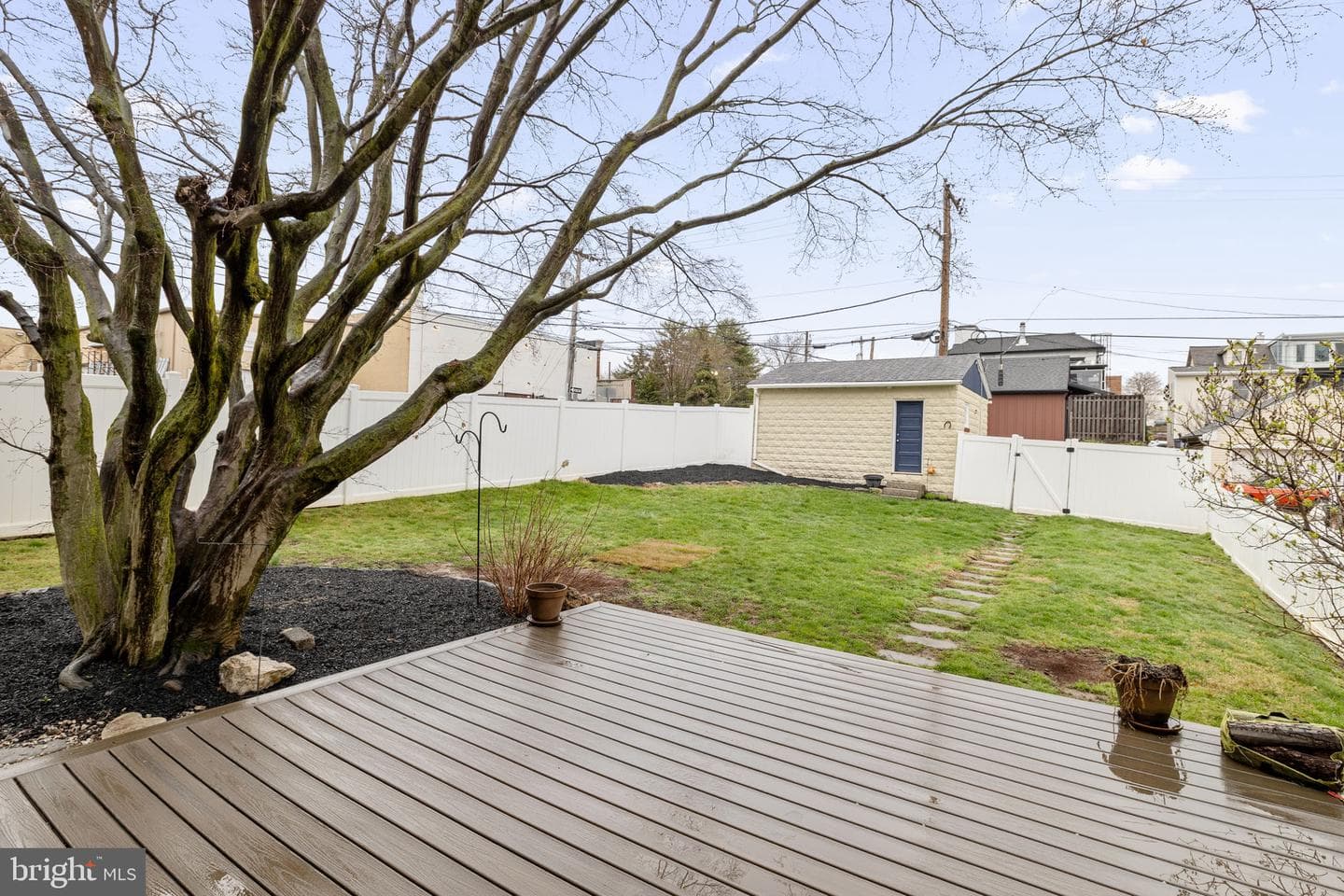 100 E 6th Avenue photo 47