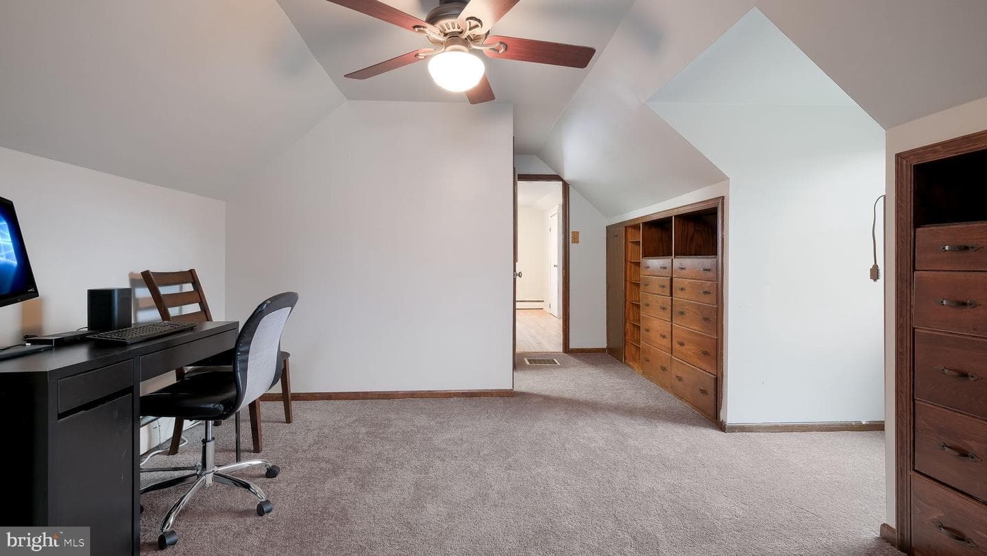 437 Newton Road photo 19