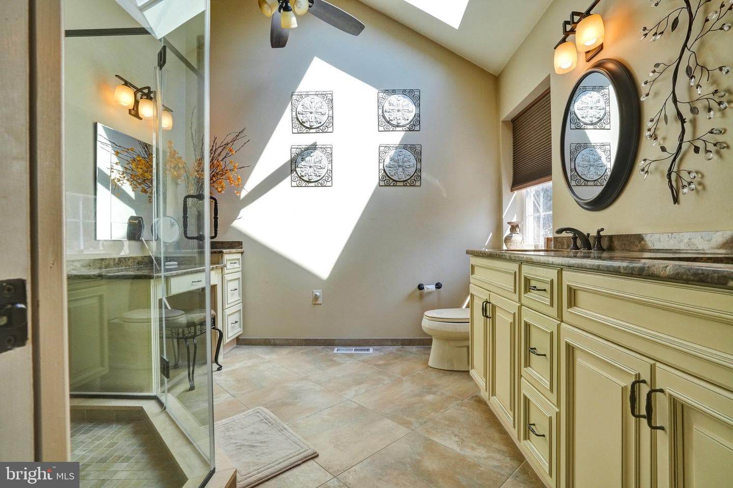 492 Shakespeare Drive photo 44