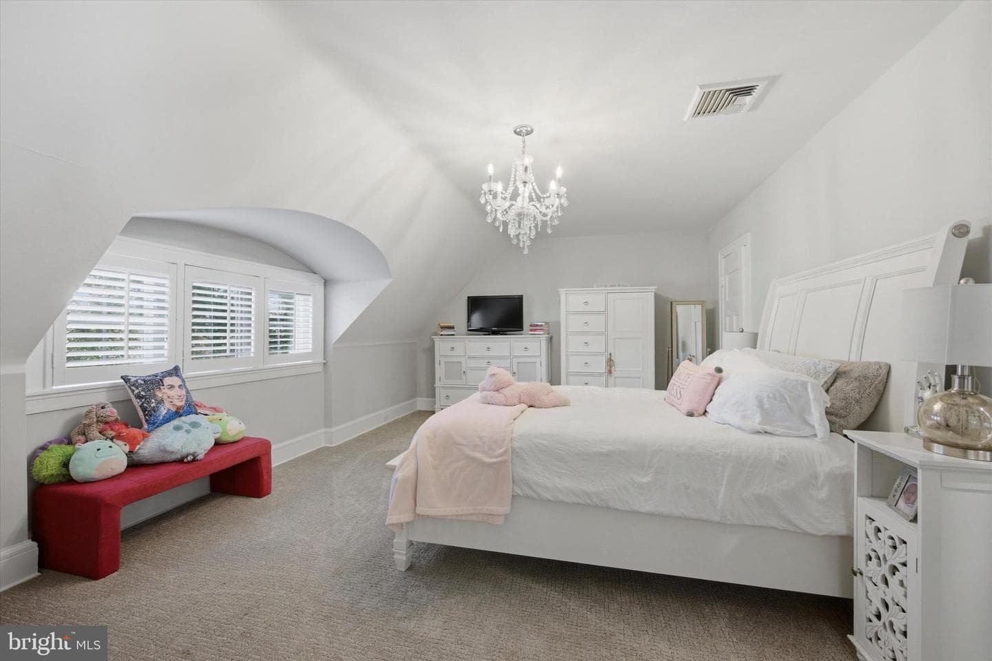 305 Wister Road photo 40