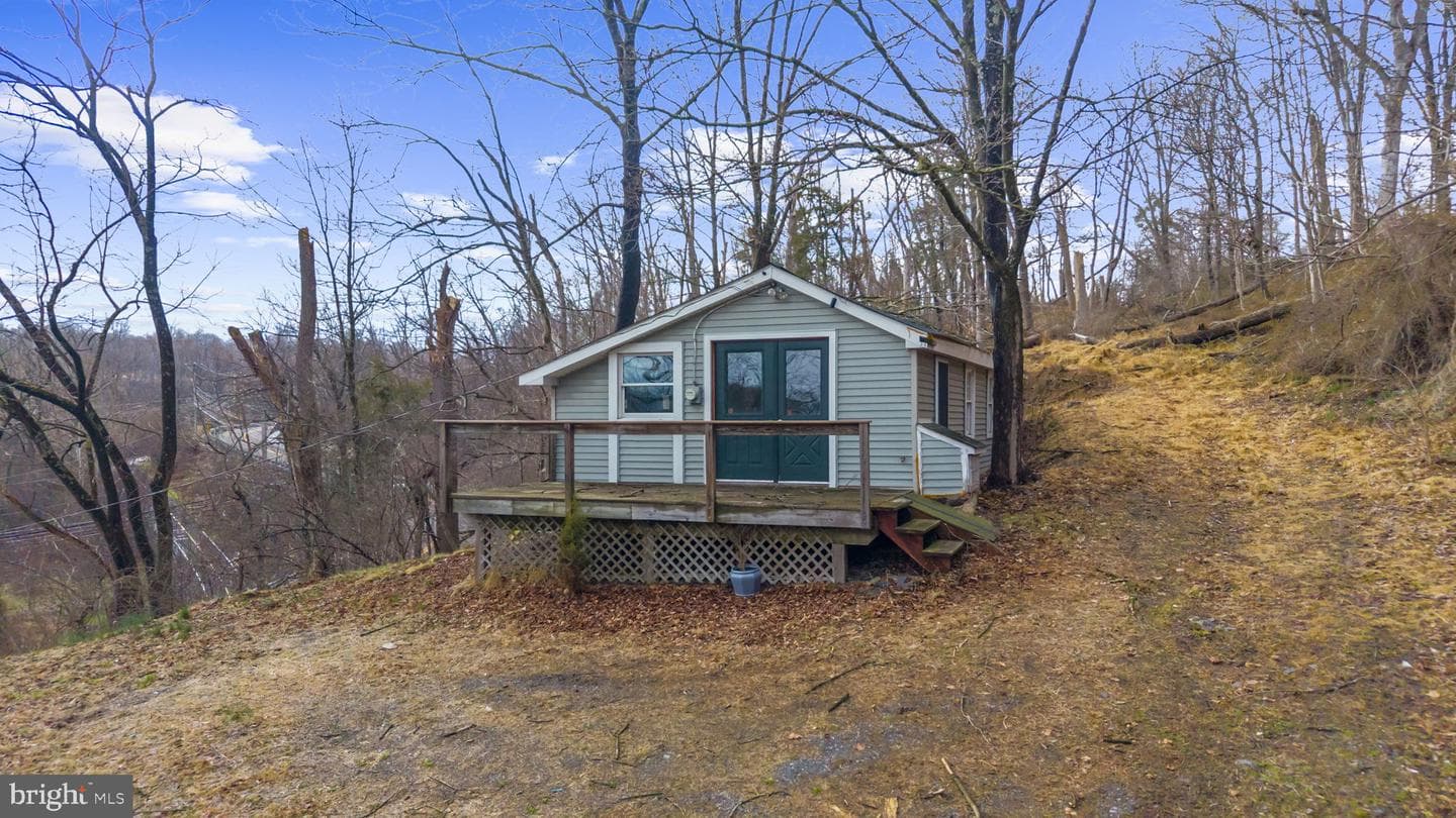 103 Gravel Pike photo 2