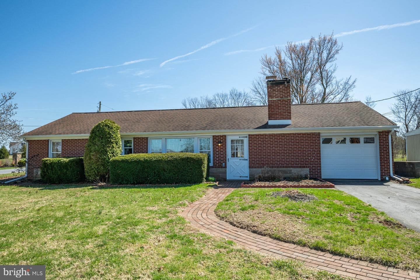 874 Sunset Lane photo 5
