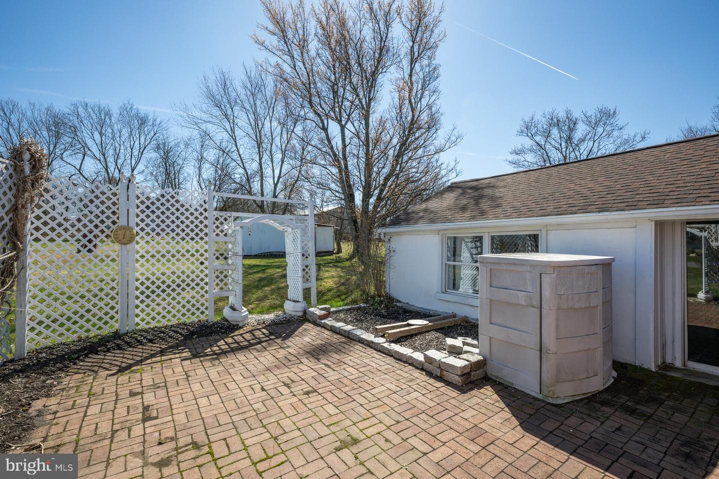 874 Sunset Lane photo 8