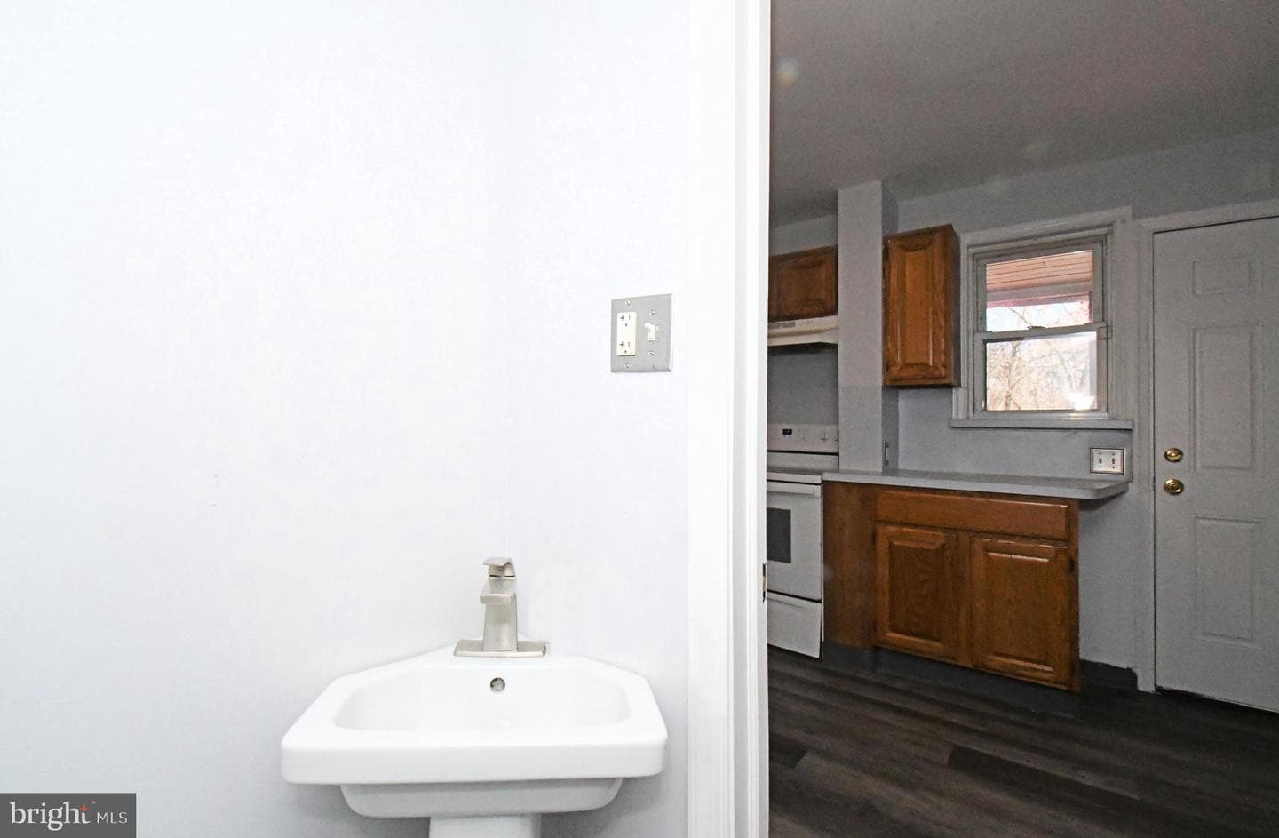 2721 Cowpath Road photo 12