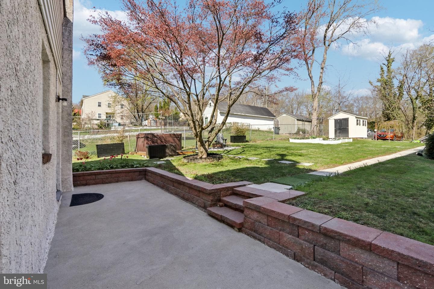 207 Amelia Street photo 37