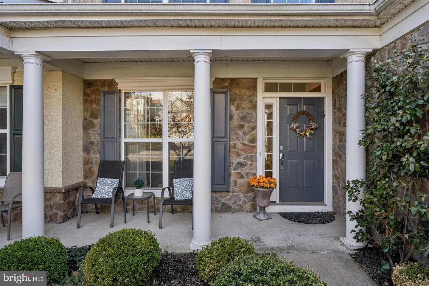 440 Primrose Drive photo 2