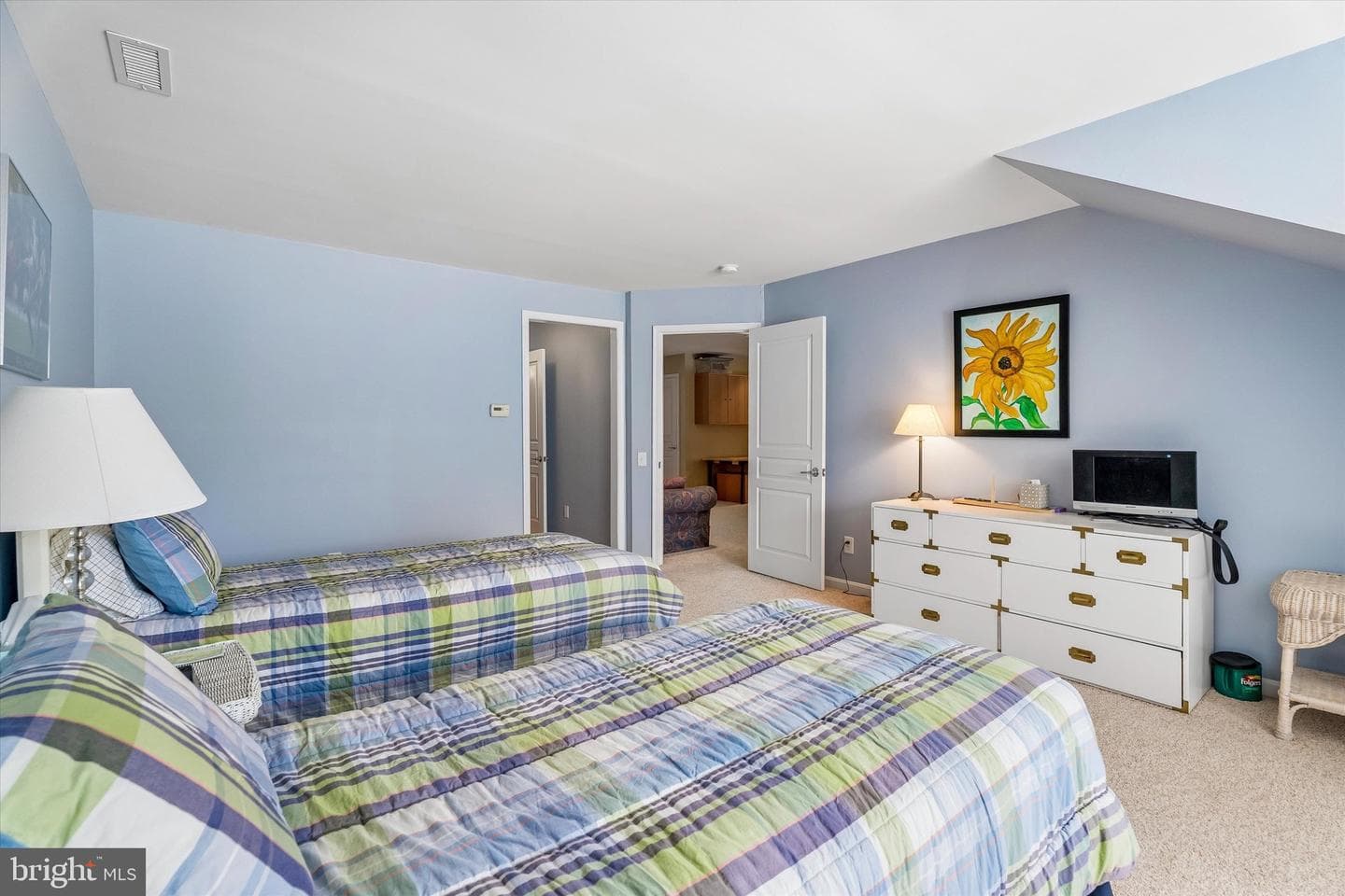 440 Primrose Drive photo 41