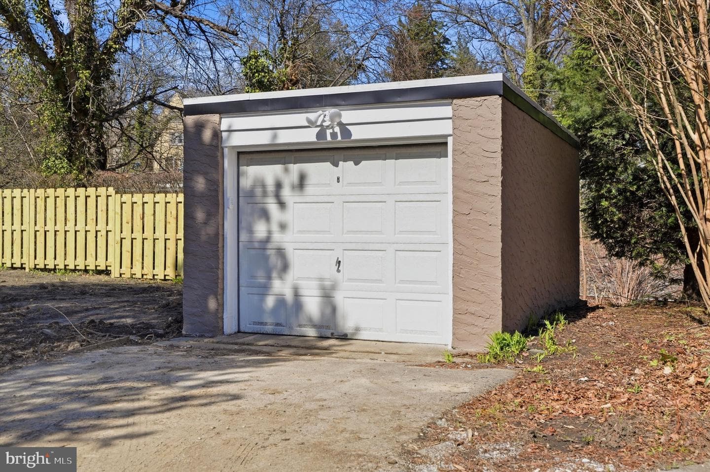 427 Grove Place photo 36