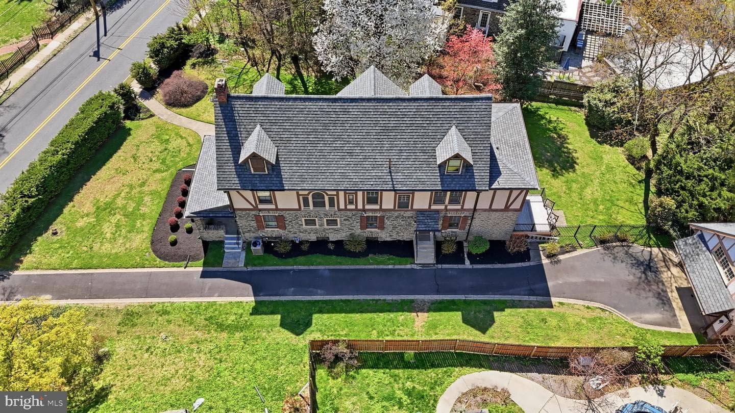 7404 Mountain photo 15
