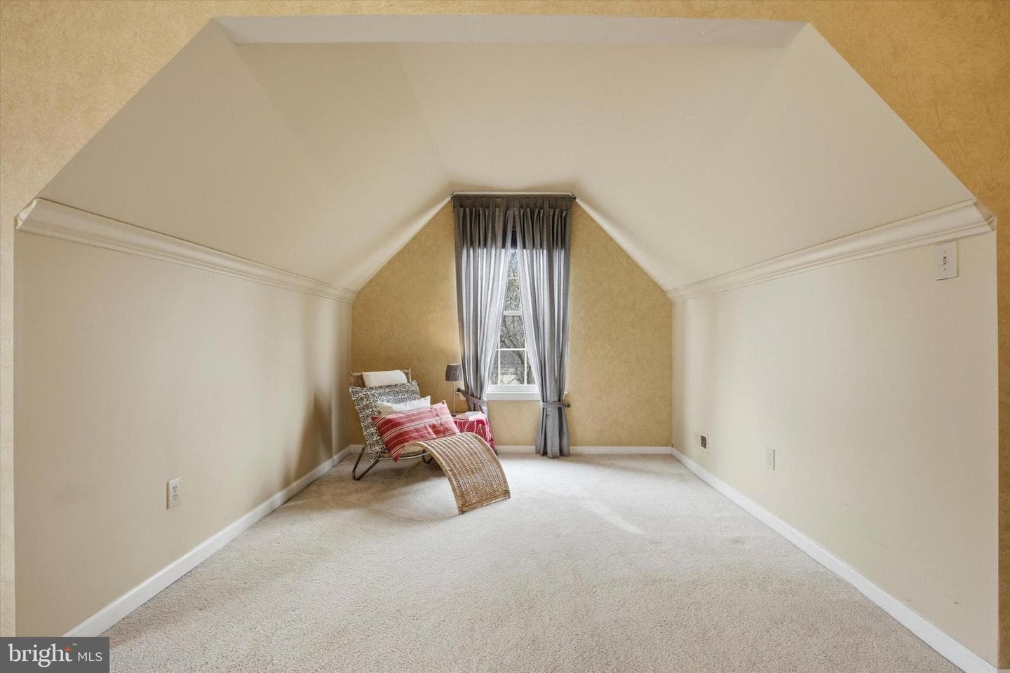 495 Reginald Lane photo 20