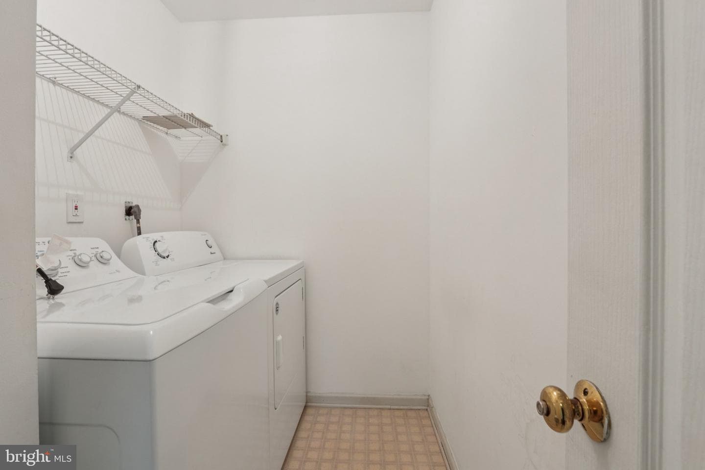 6200 Rolling Hill Drive photo 17