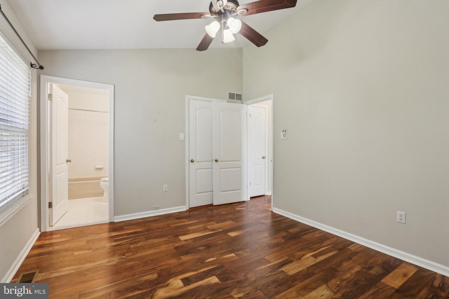 6200 Rolling Hill Drive photo 24