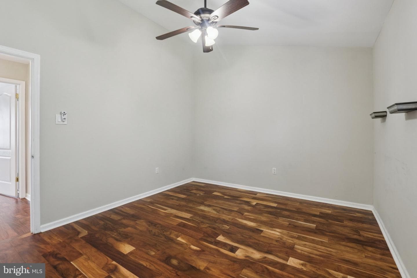 6200 Rolling Hill Drive photo 25