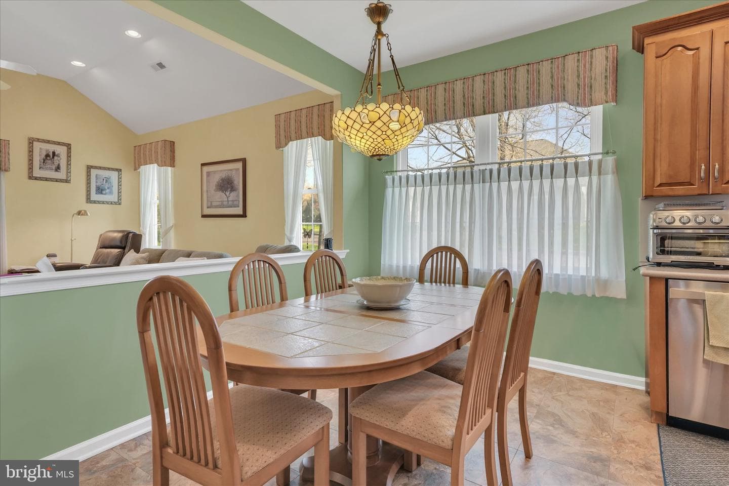 300 Westminster Lane photo 17