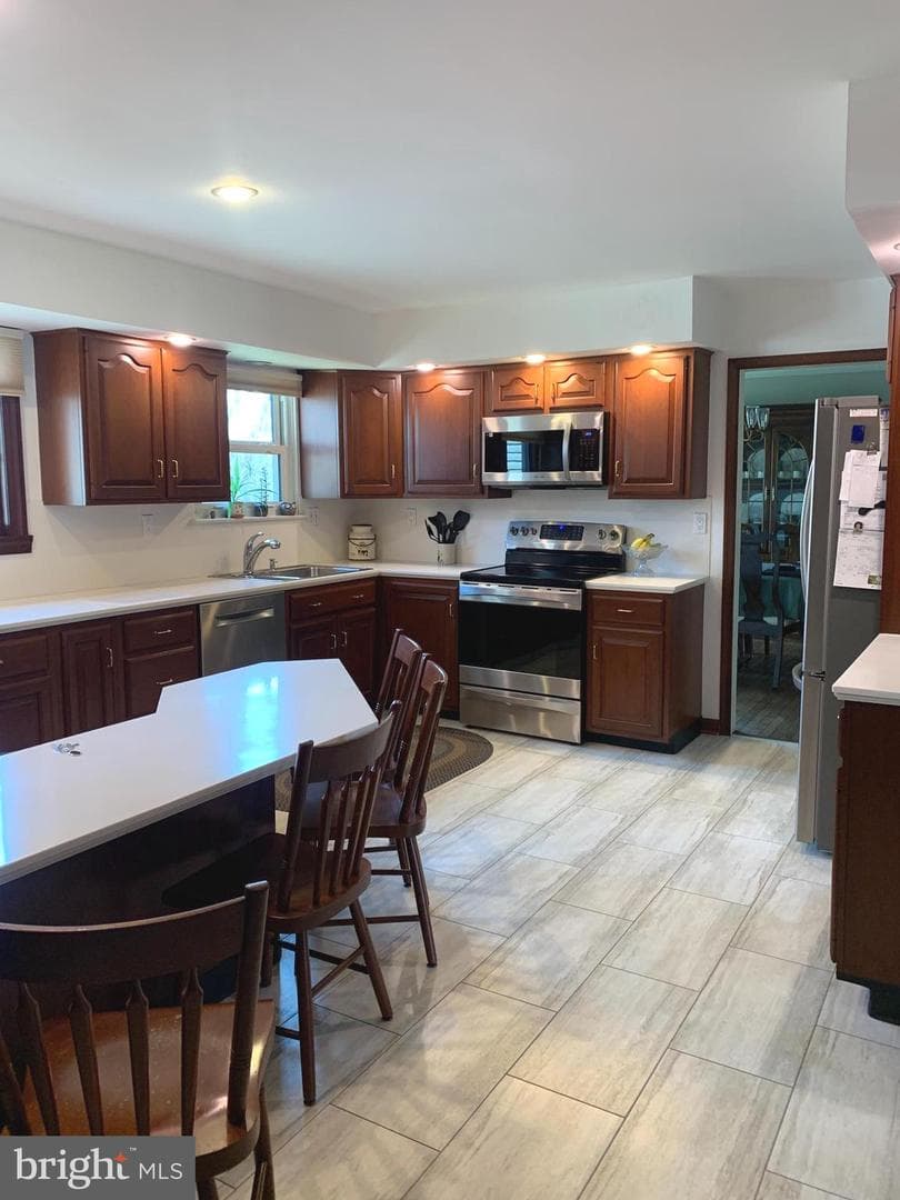 1465 Candlebrook Drive photo 3
