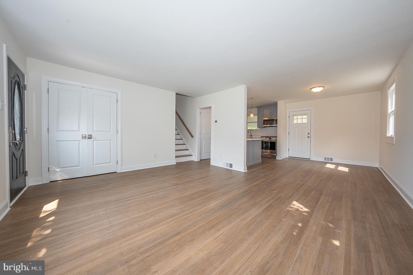 503 Poplar Road photo 9