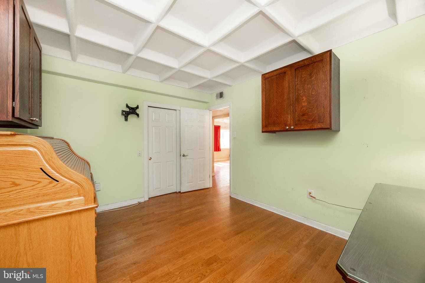 8101 Douglas Road photo 15