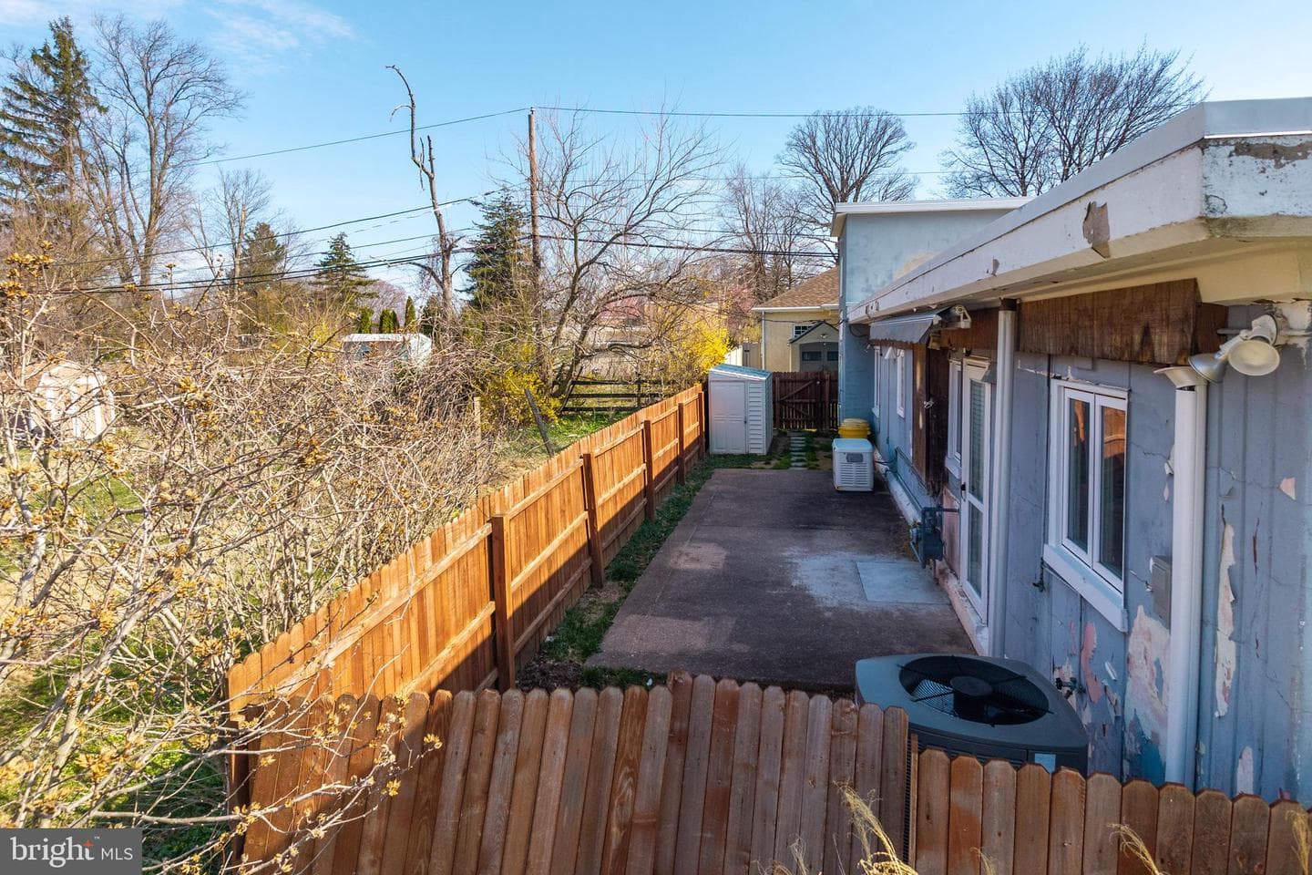 8101 Douglas Road photo 19